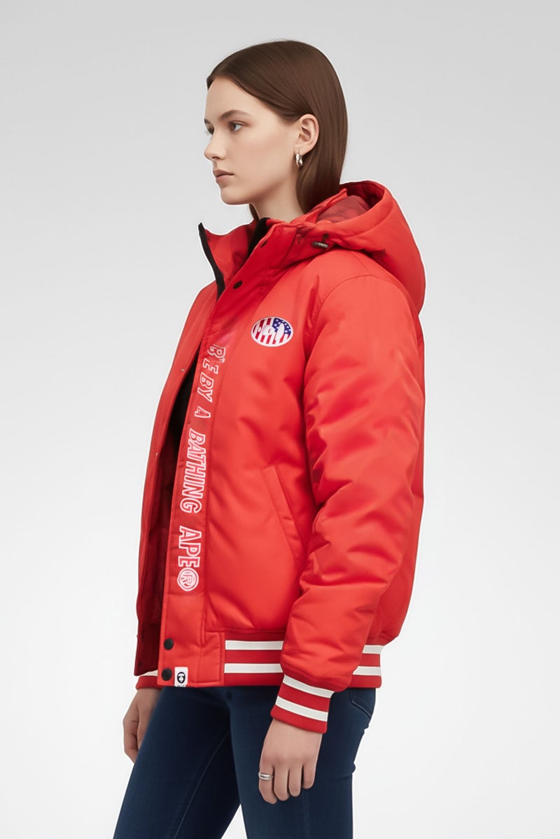 Aape BY *A BATHING APE® جاكيت مبطن مزخرف للنساء، أحمر - Image 3